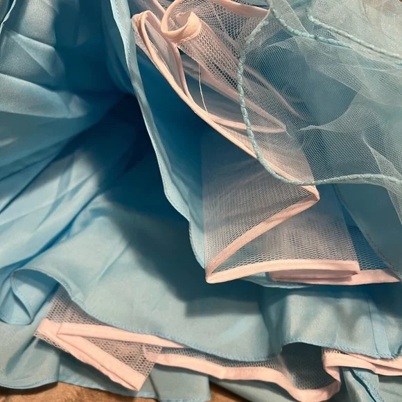 Sherri Hill Ice Blue Strapless Prom Dress with Beaded Star Design Size 4 - Picture 2 of 8